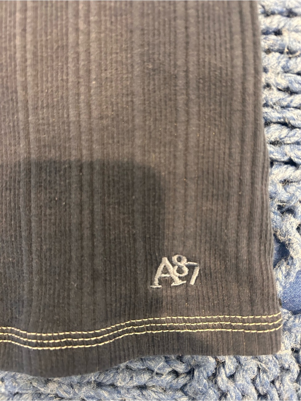 Aeropostale Navy Ribbed Cami Slip with White Trim - Picture 3 of 5